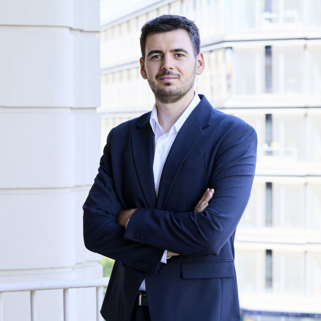 dpm-finanzas-maksym-shpin-web